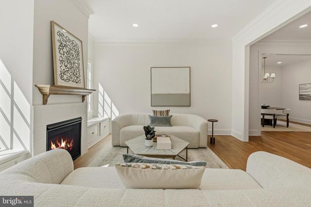 3111 CIRCLE HILL RD, Alexandria, VA 22305