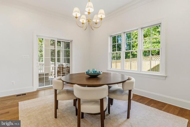 3111 CIRCLE HILL RD, Alexandria, VA 22305