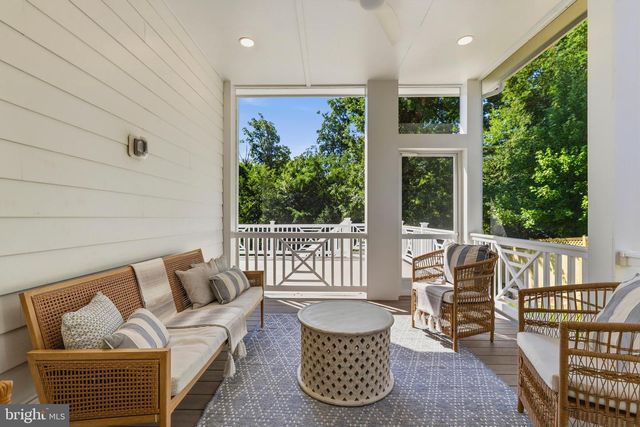 3111 CIRCLE HILL RD, Alexandria, VA 22305