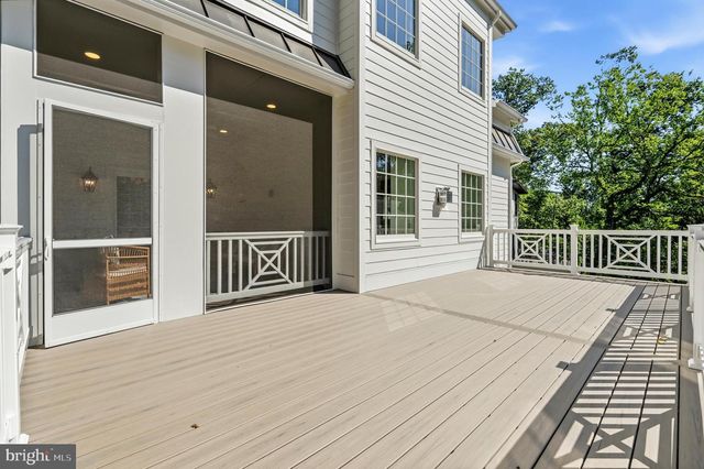 3111 CIRCLE HILL RD, Alexandria, VA 22305