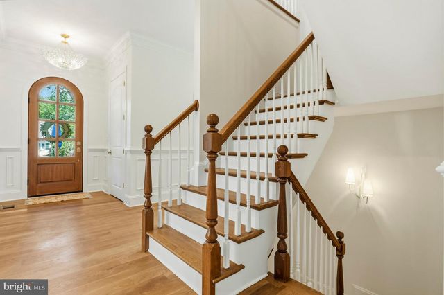 3111 CIRCLE HILL RD, Alexandria, VA 22305