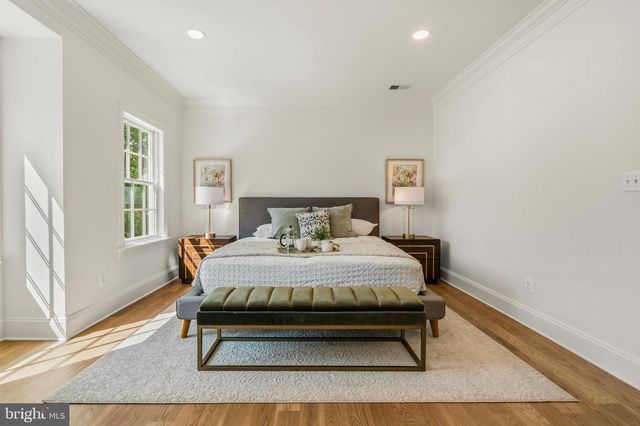 3111 CIRCLE HILL RD, Alexandria, VA 22305