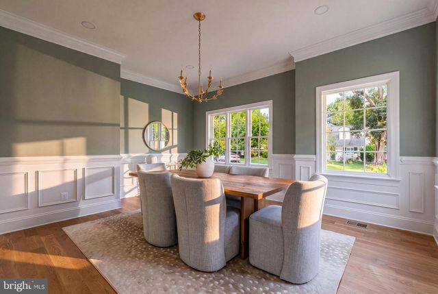 3111 CIRCLE HILL RD, Alexandria, VA 22305
