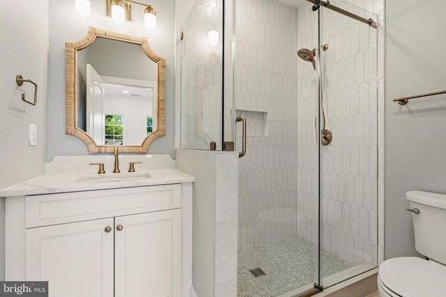 3111 CIRCLE HILL RD, Alexandria, VA 22305