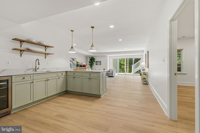 3111 CIRCLE HILL RD, Alexandria, VA 22305