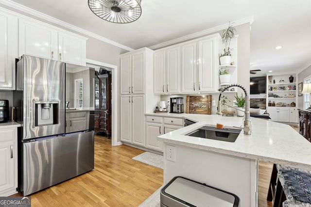 1106 Montclair Drive, Peachtree City, GA 30269