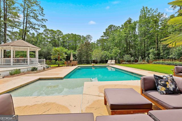 1106 Montclair Drive, Peachtree City, GA 30269