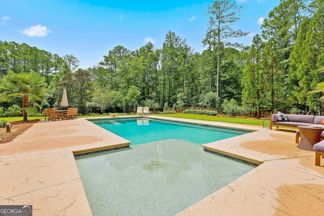 1106 Montclair Drive, Peachtree City, GA 30269