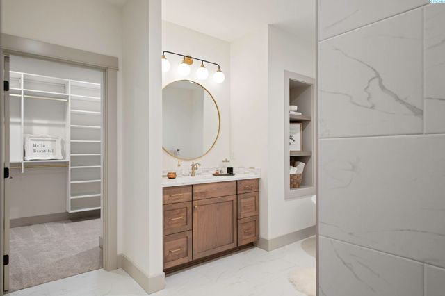 12712 Blackfoot Dr, Pasco, WA 99301