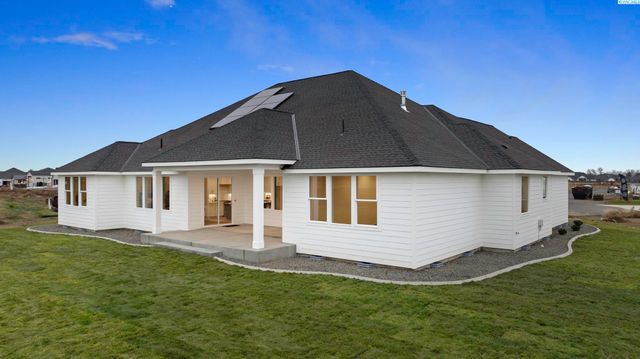 12712 Blackfoot Dr, Pasco, WA 99301