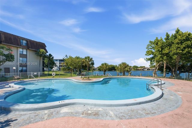 661 NE 195th Street 104, Miami, FL 33179