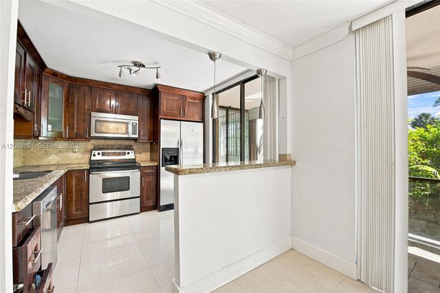 661 NE 195th Street 104, Miami, FL 33179