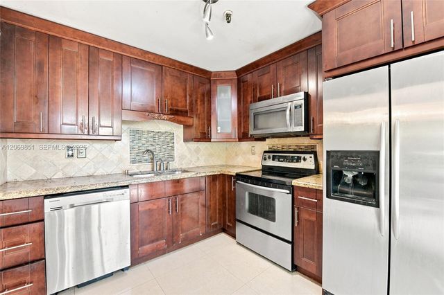 661 NE 195th Street 104, Miami, FL 33179
