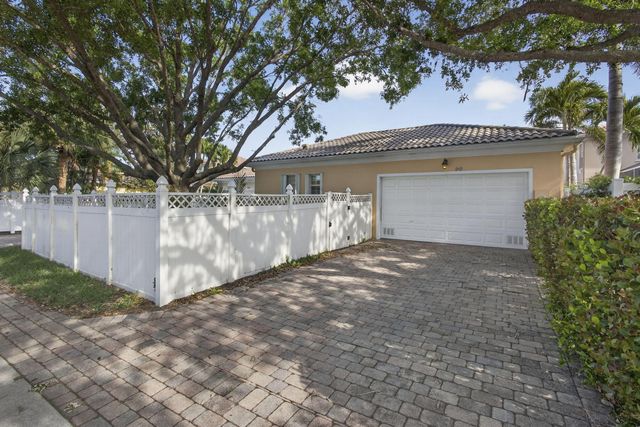 212 Florence Drive, Jupiter, FL 33458