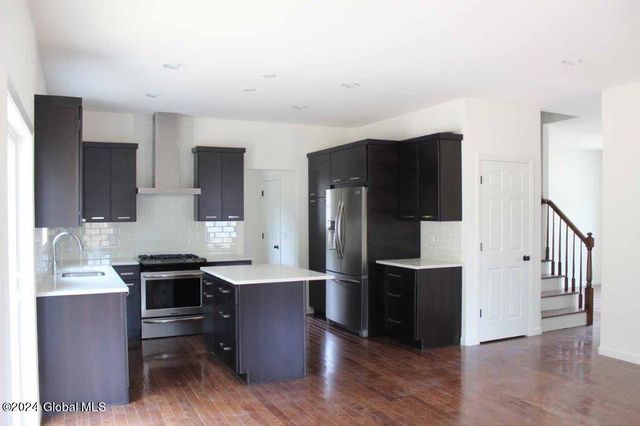 3 Jack Drive, Halfmoon, NY 12118