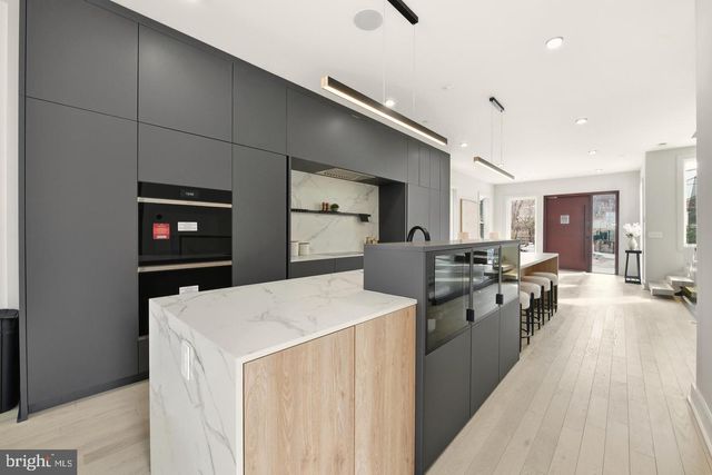 6116 30TH ST NW, Washington, DC 20015