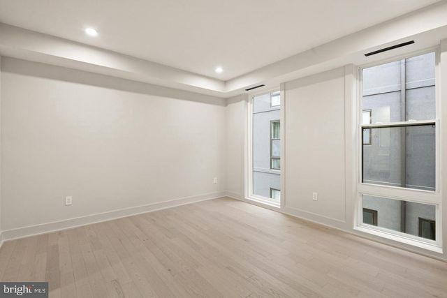 6116 30TH ST NW, Washington, DC 20015