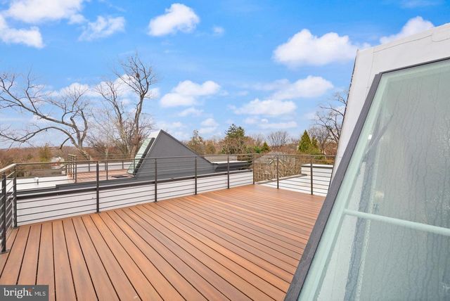 6116 30TH ST NW, Washington, DC 20015