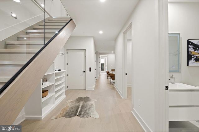 6116 30TH ST NW, Washington, DC 20015