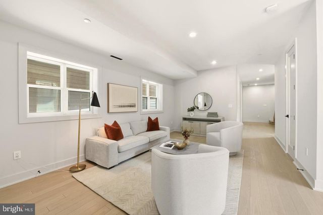 6116 30TH ST NW, Washington, DC 20015