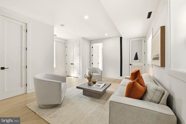 6116 30TH ST NW, Washington, DC 20015