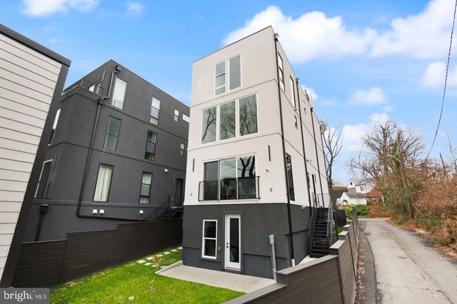 6116 30TH ST NW, Washington, DC 20015