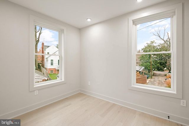 6116 30TH ST NW, Washington, DC 20015