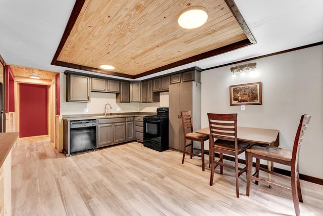 27028 St Johns Wood Lane, Shell Knob, MO 65747