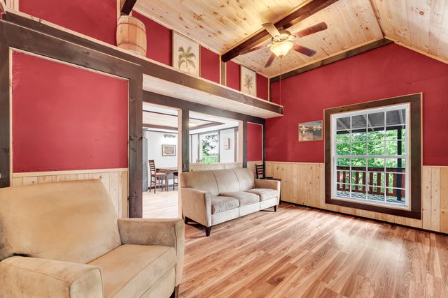 27028 St Johns Wood Lane, Shell Knob, MO 65747