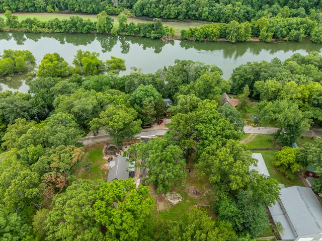 27028 St Johns Wood Lane, Shell Knob, MO 65747