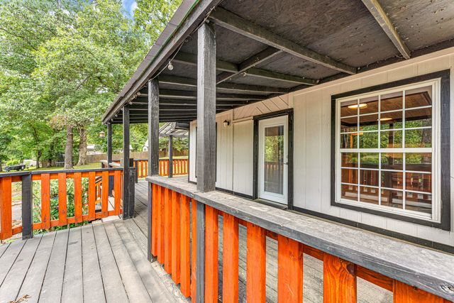 27028 St Johns Wood Lane, Shell Knob, MO 65747