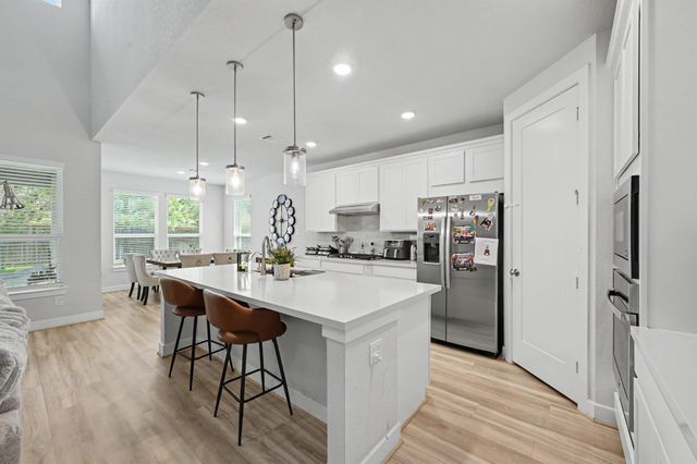 155 Renodes Garden Lane, Tomball, TX 77375