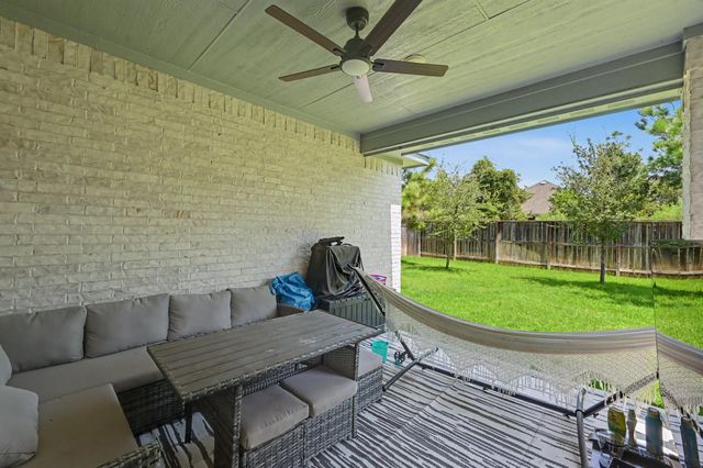 155 Renodes Garden Lane, Tomball, TX 77375