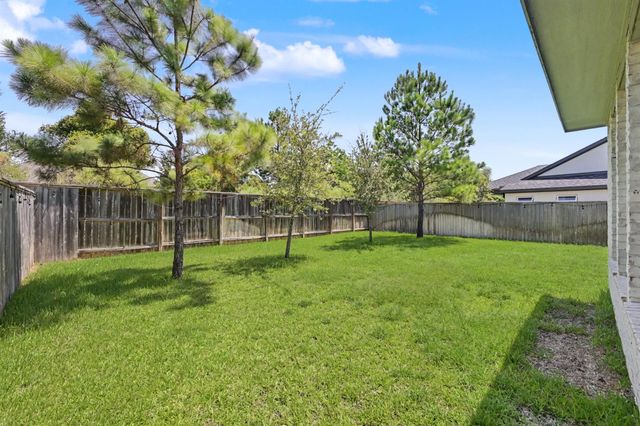 155 Renodes Garden Lane, Tomball, TX 77375