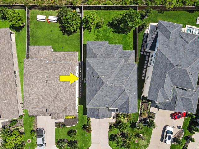 155 Renodes Garden Lane, Tomball, TX 77375