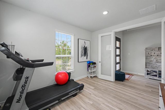 155 Renodes Garden Lane, Tomball, TX 77375