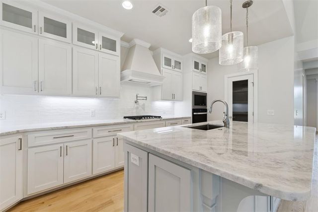 15701 Stillmeadows Drive, Edmond, OK 73013