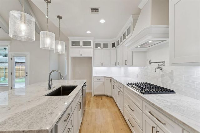 15701 Stillmeadows Drive, Edmond, OK 73013