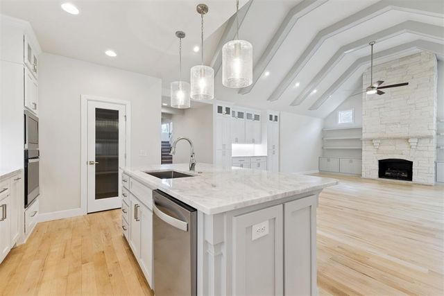 15701 Stillmeadows Drive, Edmond, OK 73013