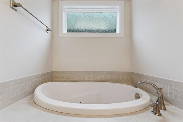 15701 Stillmeadows Drive, Edmond, OK 73013