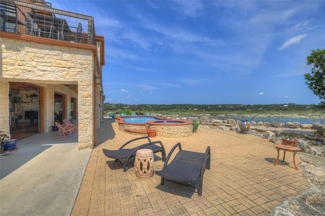 2611 Westview DR, Canyon Lake, TX 78133