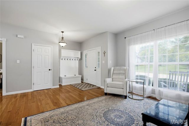 742 Dennis Drive, Fenton, MO 63026