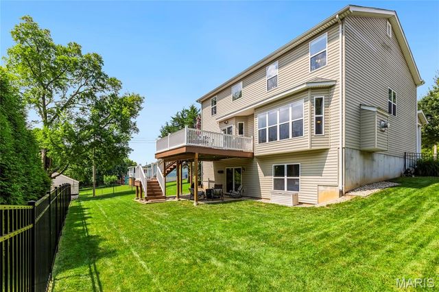 742 Dennis Drive, Fenton, MO 63026