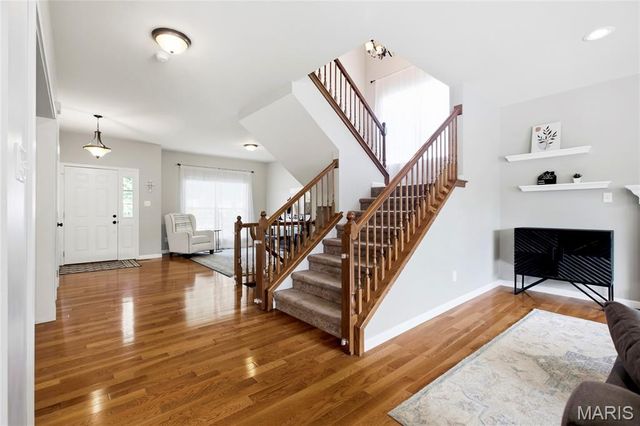 742 Dennis Drive, Fenton, MO 63026