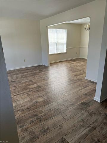 1565 Winthrope DR, Newport News, VA 23602