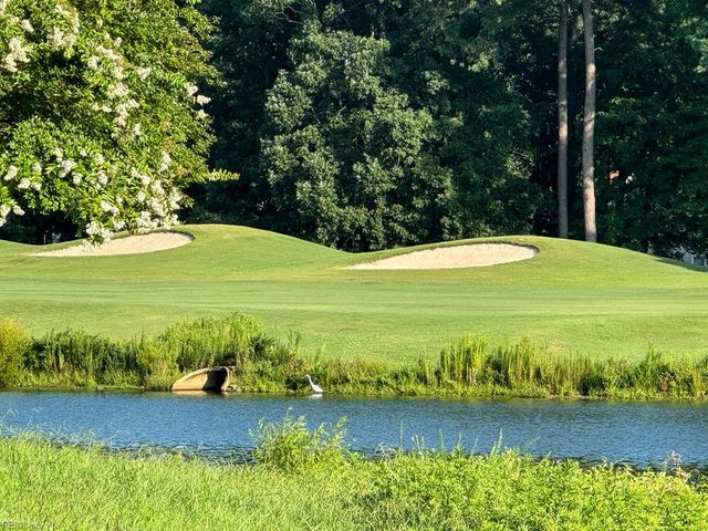 1565 Winthrope DR, Newport News, VA 23602