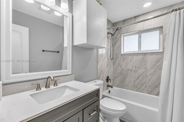 819 N 32nd Ave, Hollywood, FL 33021