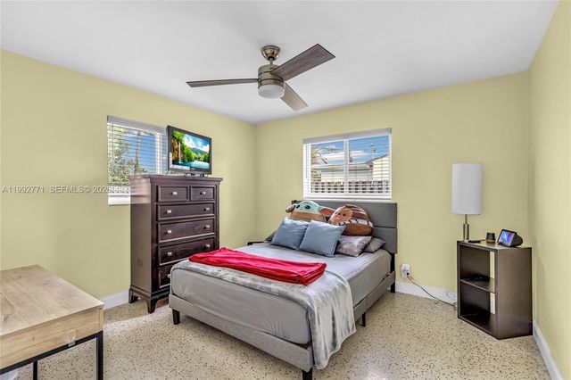 819 N 32nd Ave, Hollywood, FL 33021