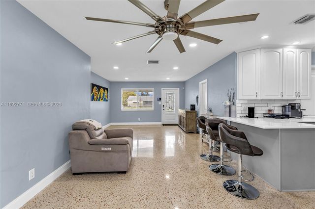 819 N 32nd Ave, Hollywood, FL 33021