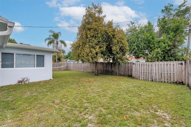 819 N 32nd Ave, Hollywood, FL 33021